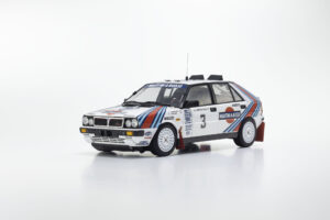 Lancia Delta HF 4WD "MARTINI scala 1:18