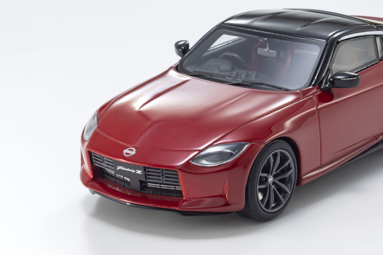 Nissan Fairlady Z - LIMITED EDITION DS Modellismo Nissan Fairlady Z LIMITED scala 1:43 Kyosho
