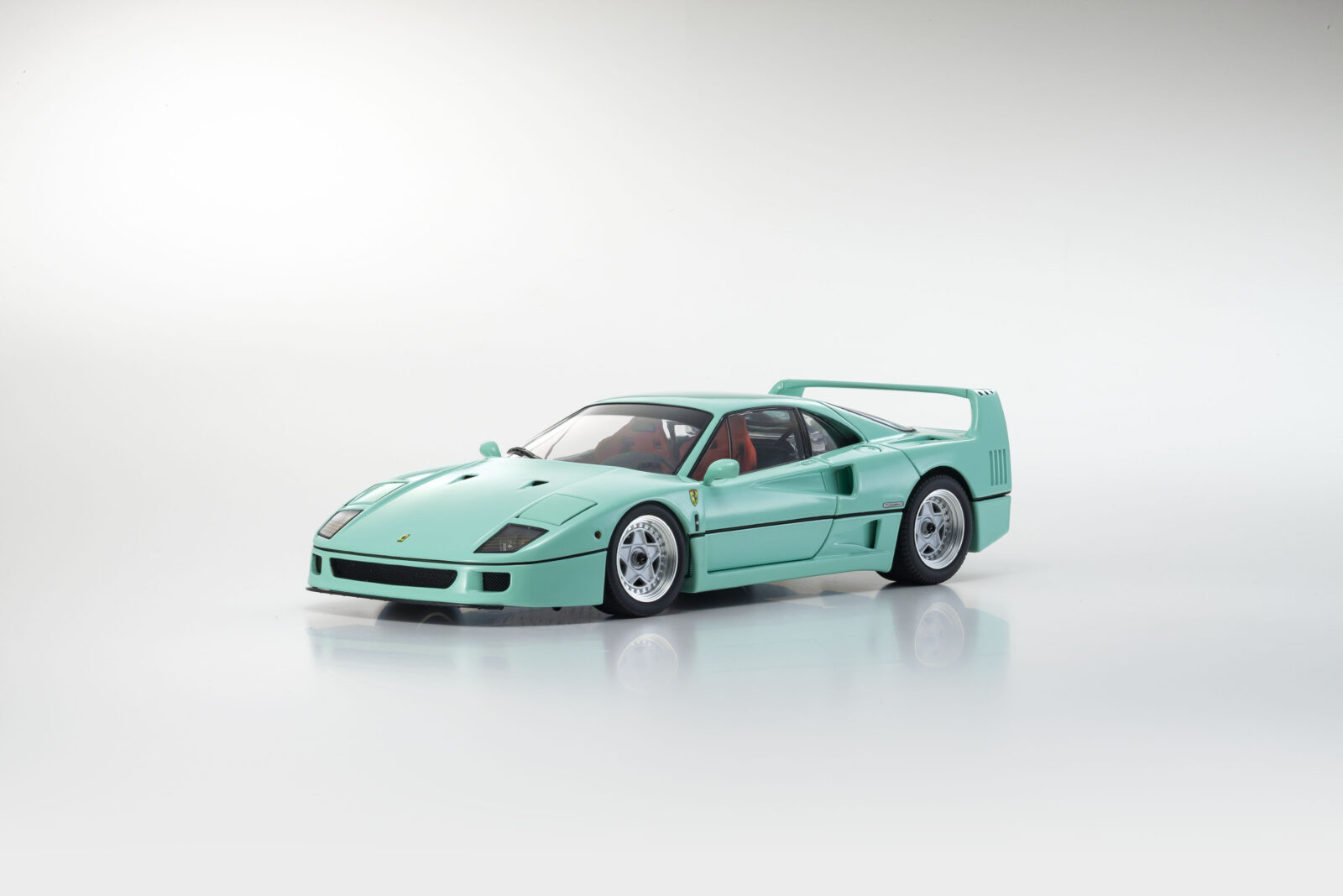 Ferrari F40 DS Modellismo Ferrari F40 scala 1:18 Kyosho