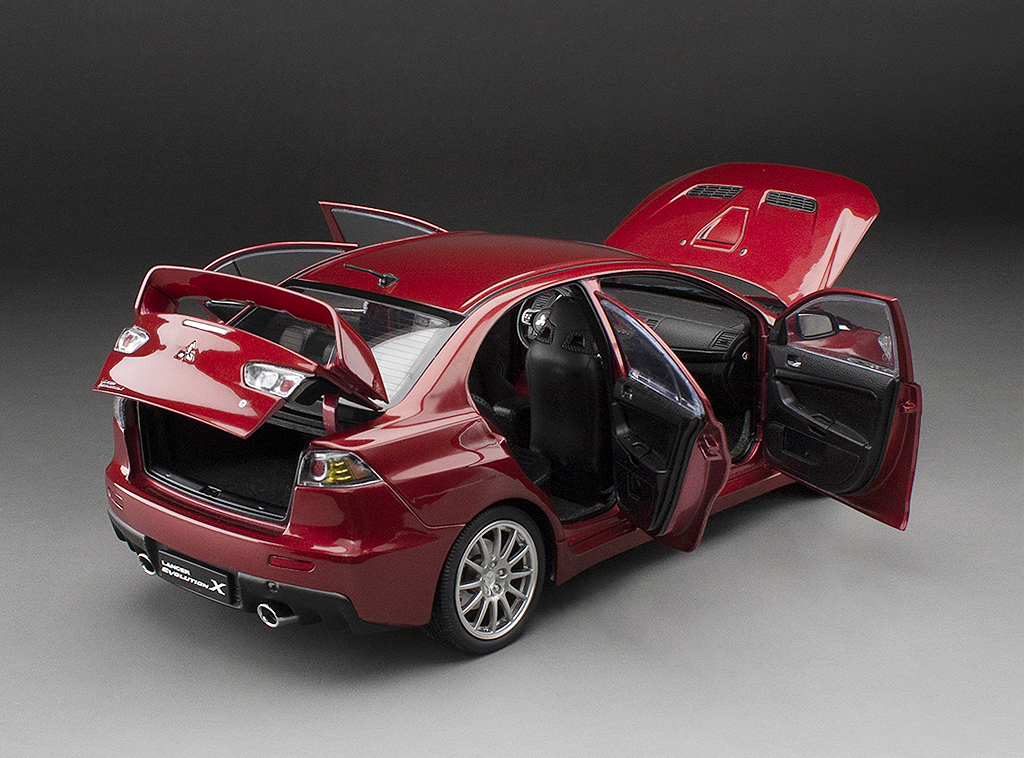 Mitsubishi Lancer Evolution X DS Modellismo Mitsubishi Lancer Evolution X scala 1:18