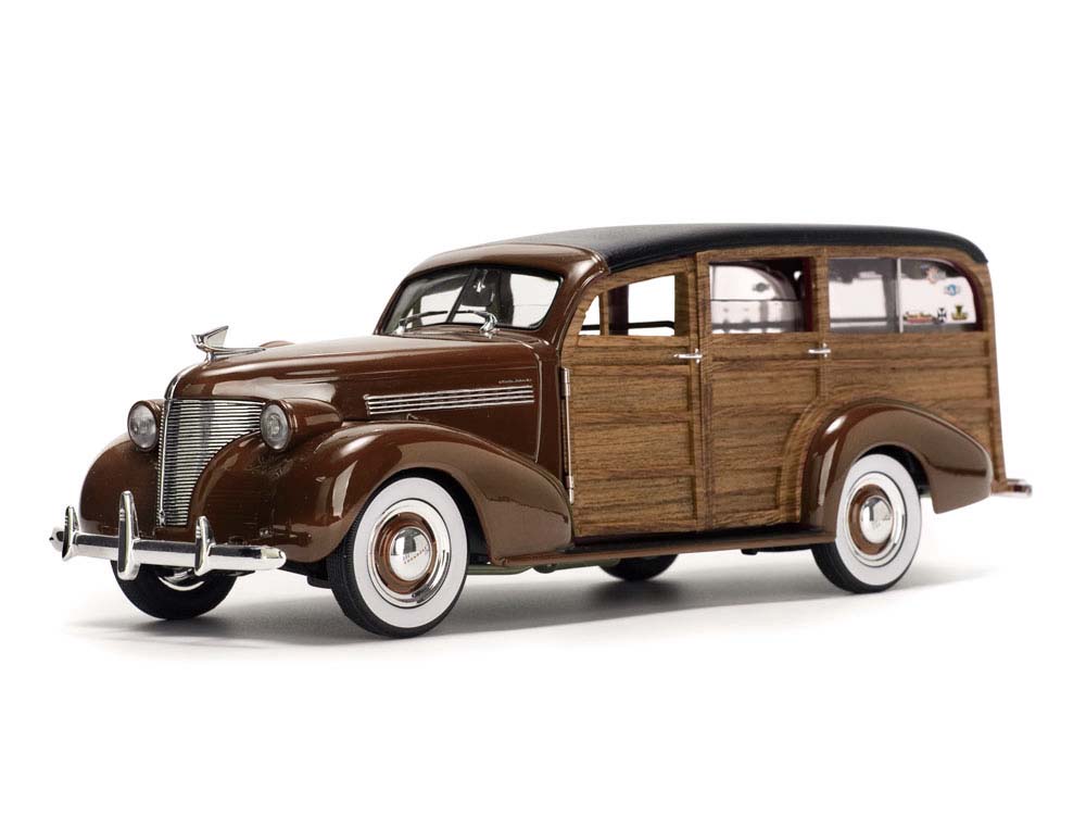 1939 Chevrolet Woody Surf Wagon DS Modellismo 1939 Chevrolet Woody Surf Wagon scala 1:18
