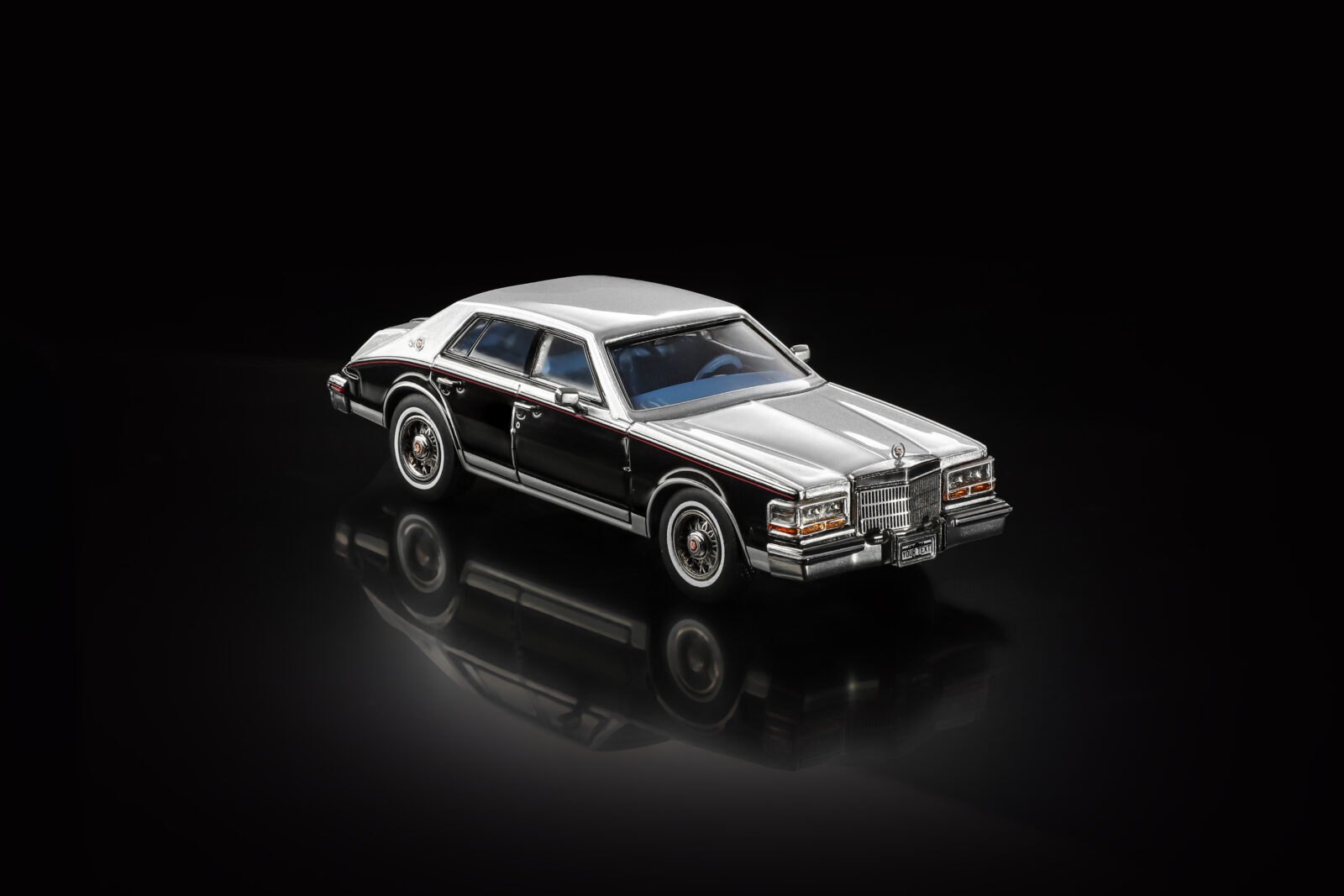 Cadillac Seville del 1980 DS Modellismo Cadillac Seville scala 1:64 Sun Star - vista 4
