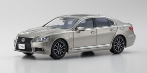 Lexus LS 460 Titanium scala 1:43 Kyosho