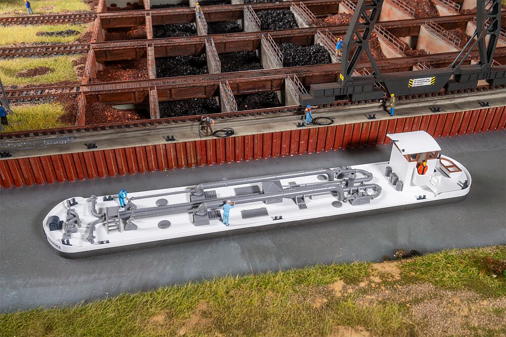 Nave cisterna Scala H0 DS Modellismo Nave cisterna scala H0 Faller