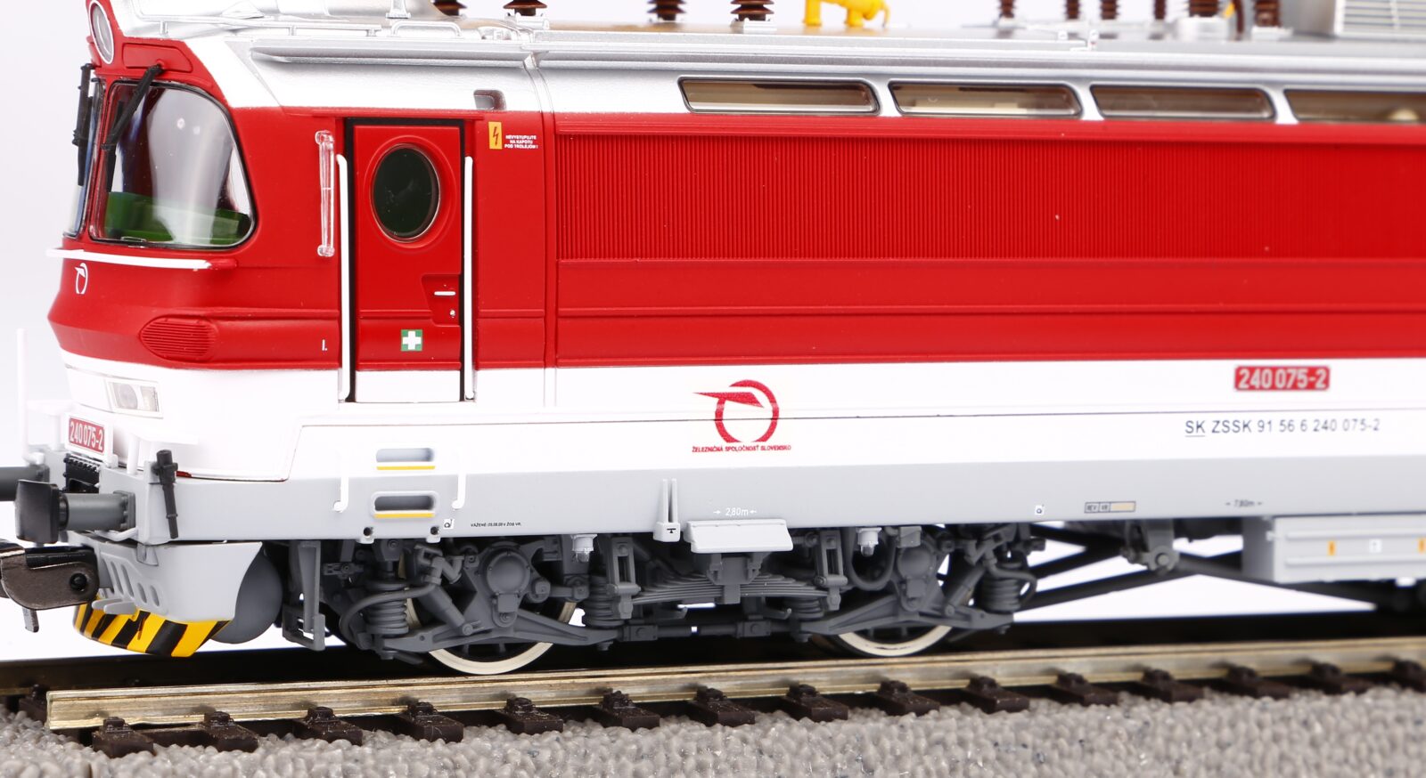 Locomotiva elettrica / Sound BR 240 ZSR Epoca VI Scala H0 DS Modellismo Locomotiva elettrica / Sound BR 240 scala H0