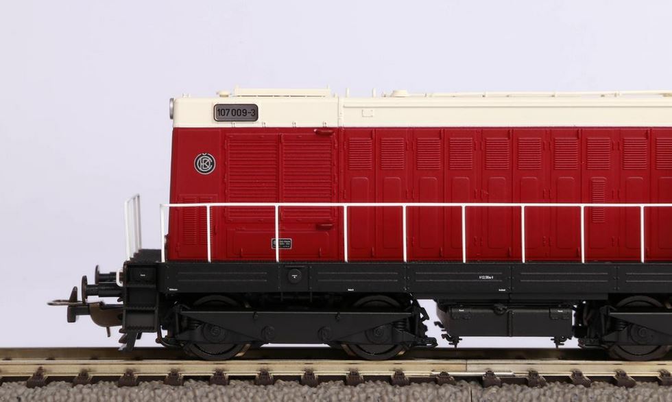 Locomotiva Diesel/Sound Gruppo 107 DR Epoca IV Scala H0 DS Modellismo Locomotiva Diesel/Sound Gruppo 107 scala H0