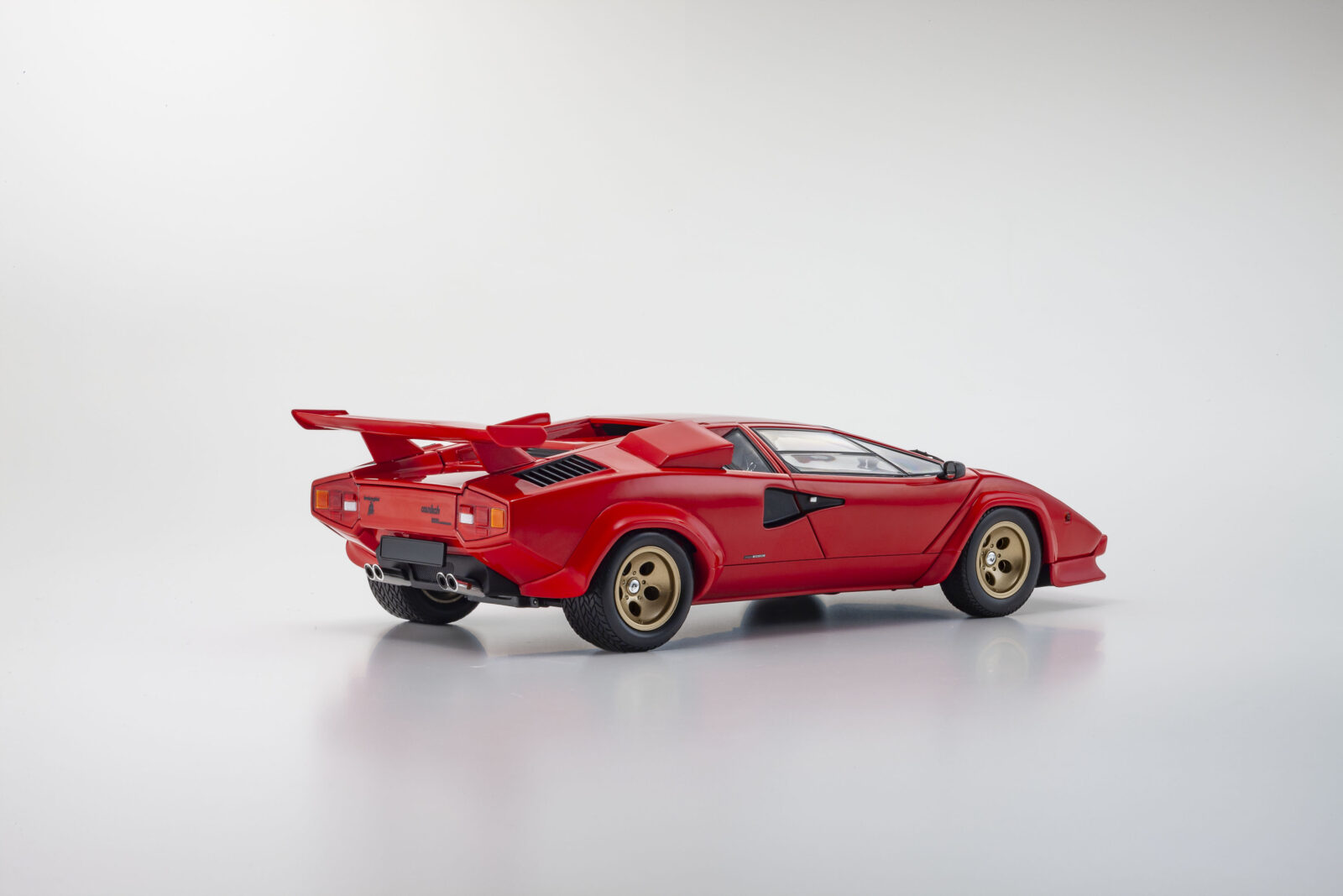 Lamborghini Countach LP 5000 Quattrovalvole DS Modellismo Lamborghini Countach LP 5000 scala 1:18