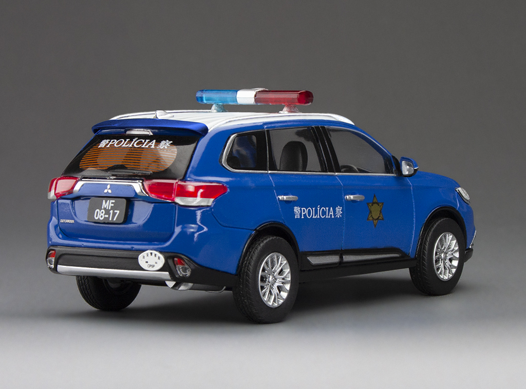 Mitsubishi Outlander 2017 - Polizia di Macao - Limited Edition DS Modellismo Mitsubishi Outlander 2017 Polizia scala 1:43