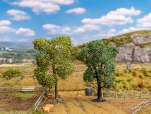 2 Alberi di pere scala H0 Faller