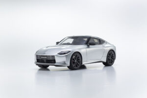 Nissan Fairlady Z scala 1:18 Samurai