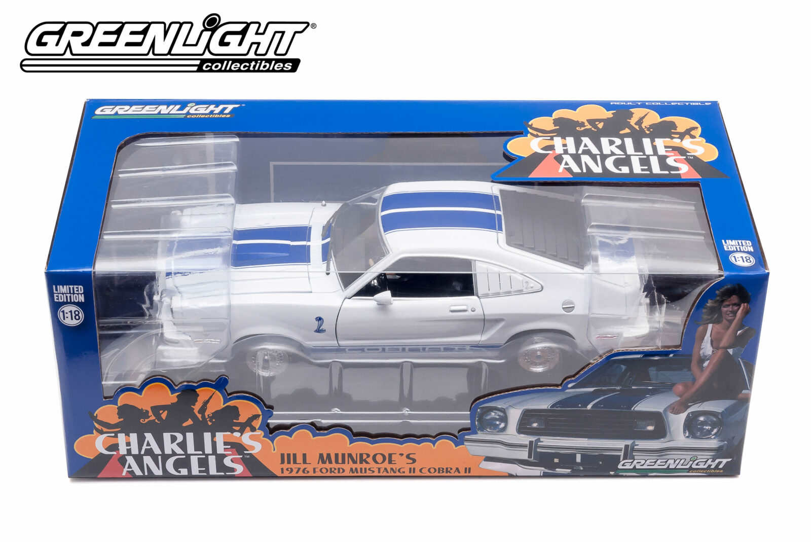 Charlie's Angels (1976-1981 TV Series) - 1976 Ford Mustang Cobra II DS Modellismo Charlie's Angels 1976 Ford scala 1:18