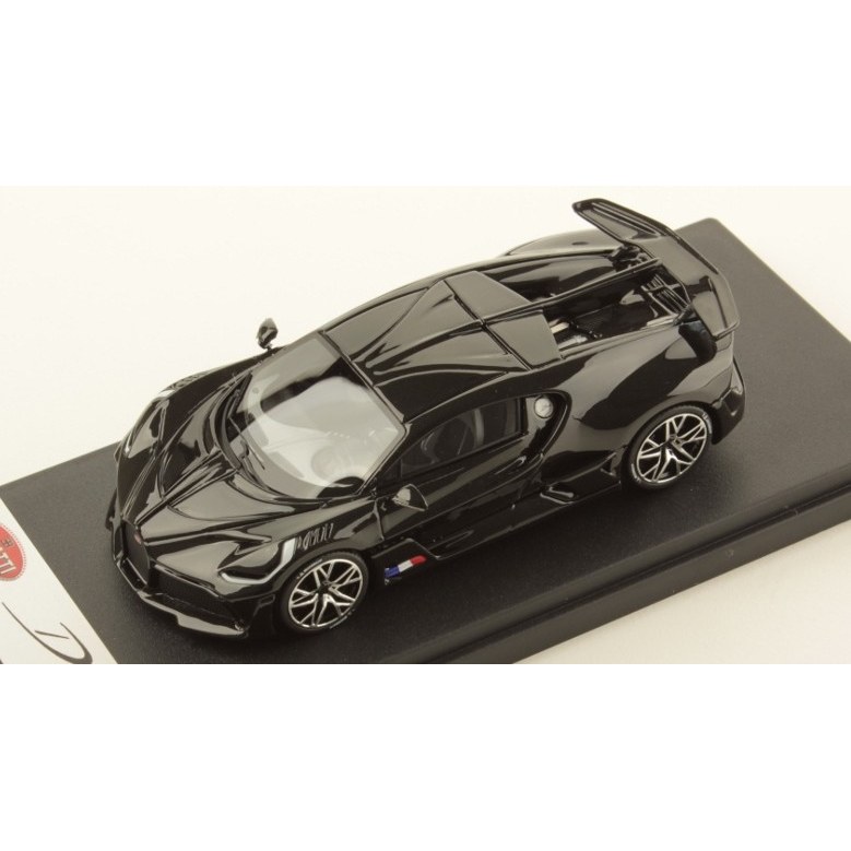 Bugatti Divo Glossy Carbon Black 1:43 DS Modellismo Bugatti Divo Glossy Carbon Black 1:43