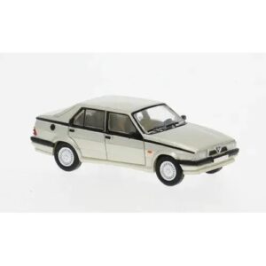Alfa Romeo 75 1988 Beige 1:87