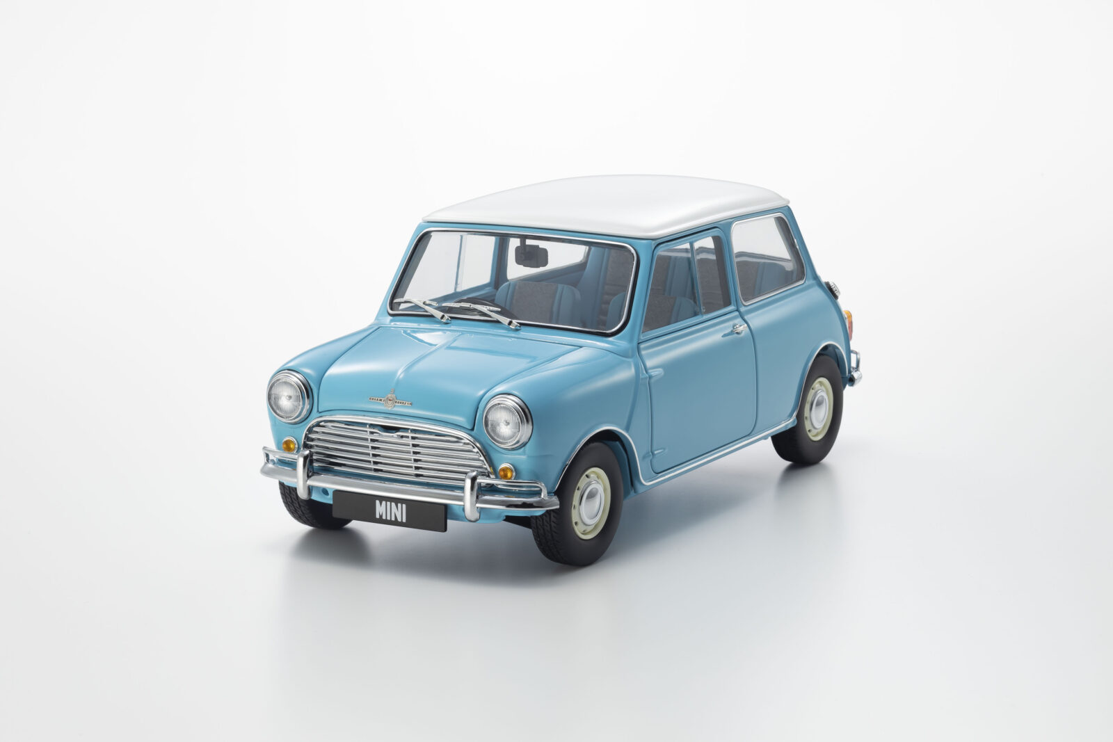Morris Mini Cooper 1275S DS Modellismo Morris Mini Cooper 1275S scala 1:18 Kyosho - vista 5