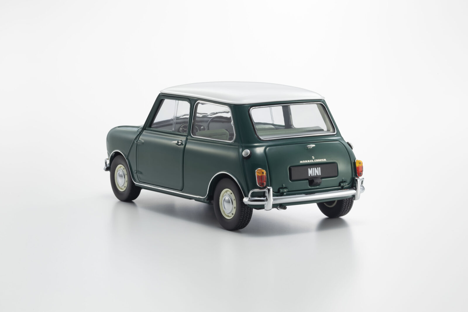 Morris Mini Cooper 1275S DS Modellismo Morris Mini Cooper 1275S scala 1:18 Kyosho - vista 6
