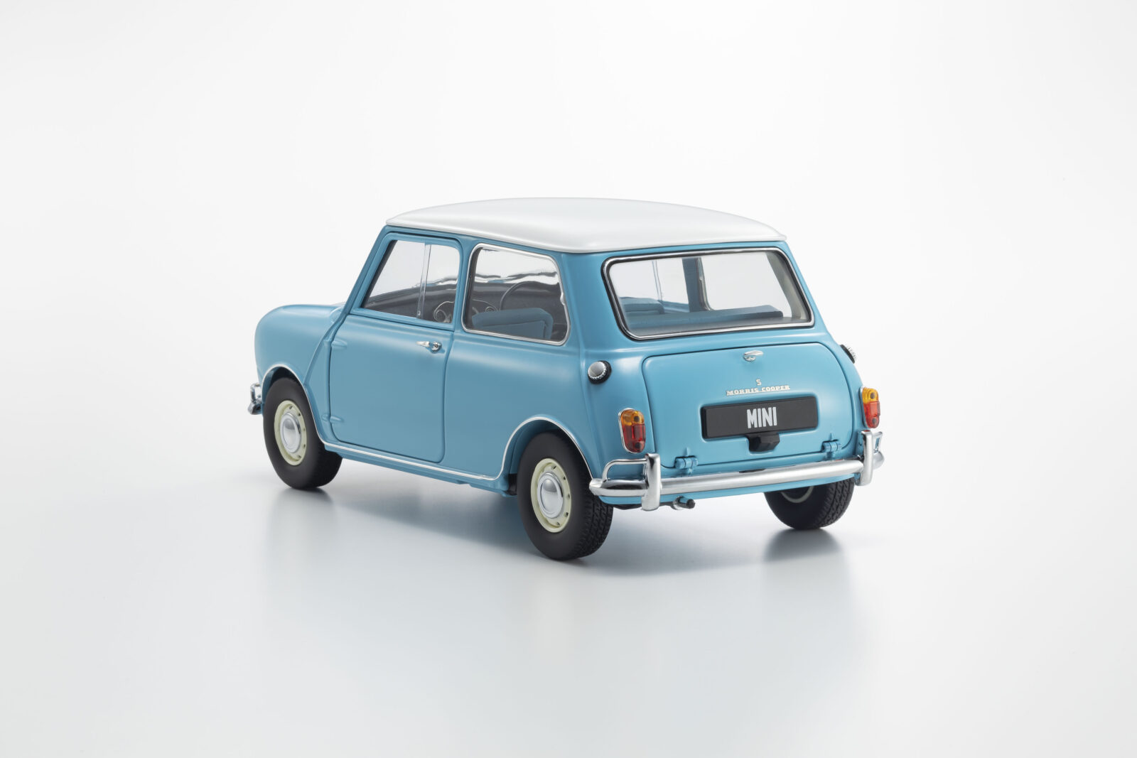 Morris Mini Cooper 1275S DS Modellismo Morris Mini Cooper 1275S scala 1:18 Kyosho - vista 6