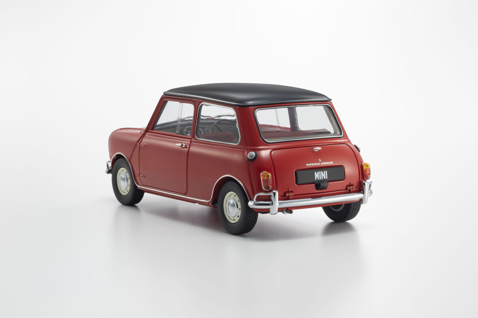 Morris Mini Cooper 1275S DS Modellismo Morris Mini Cooper 1275S scala 1:18 Kyosho - vista 6